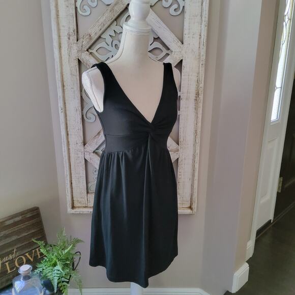 Cover Me Women's Sleeveless V-Neck Elastic Waist Twist Swimsuit Coverup in Black - Picture 1 of 6